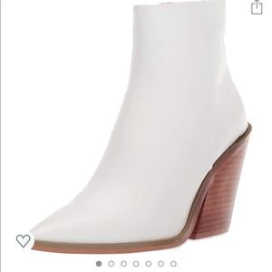 NWOB Steve Madden Charleen white booties sz 7.5